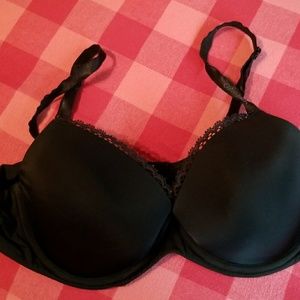 Black push up bra